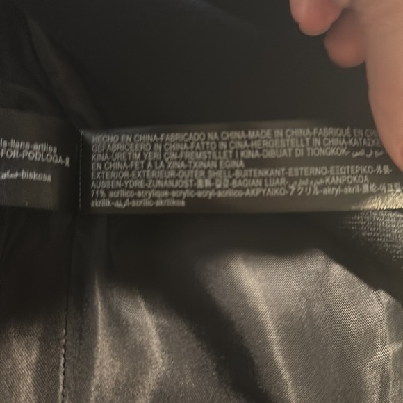 NWT. Massimo Dutti Navy Blue Micro Twill Fabric Blazer with Buttons. Size 2. - Picture 12 of 12